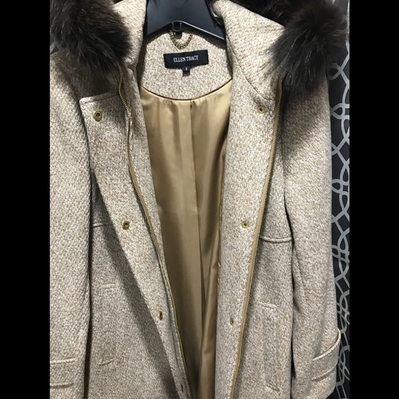 ❄️Tweed Fur Lined Coat❄️ - Picture 4 of 6